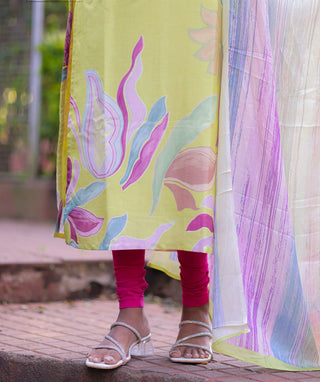 Elegant Pear Green Muslin Shimmer Kurti with Shawl
