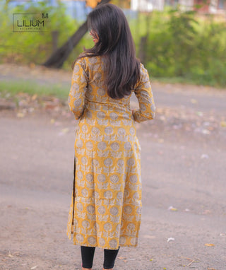 Saffron Soul Cotton Kurti with Open Slit & 3/4th Sleeves