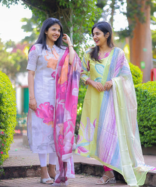 Elegant Pear Green Muslin Shimmer Kurti with Shawl