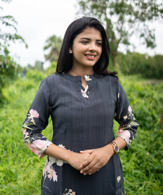 3/4th Sleeve Muslin Kurti in Shadow Orchid