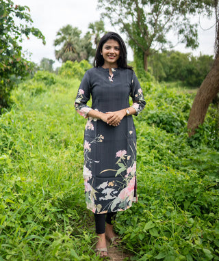 Stylish Muslin Kurti with 3/4th Sleeves