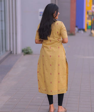 Golden Dune Handloom Cotton Kurti – Minimal Everyday Wear