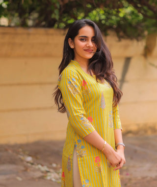 Citrine Garden Cotton Kurti – Trendy Casual Wear for Women