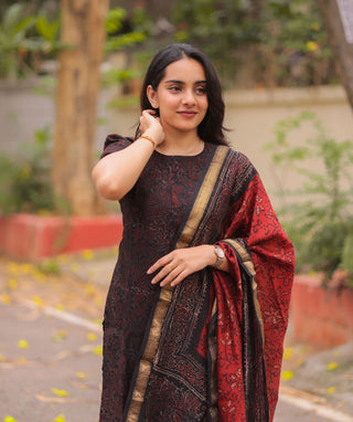 Crimson Noir Mangalagiri Chanderi 3-Piece Co-Ord Set