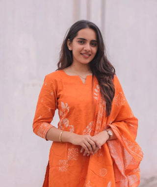 Saffron Petal Shine Cotton 3 Piece Set with Pockets