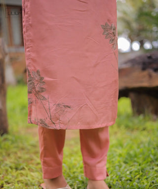 Rose Dominion Muslin 3-Piece Festive Set With Pockets