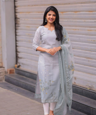 Sage Serenity Cotton Kurti with Shawl – 3/4 Sleeve Comfort