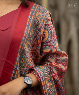 Rosso Opulence slub Silk Kurti with Shawl & Elegance