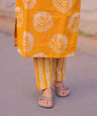 Sunset Mustard Cotton Co-Ord Set with Pockets | Everyday Chic