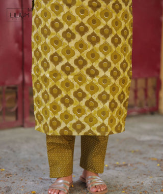 Ochre Olive Cotton Co-ord Set with Elbow Sleeves