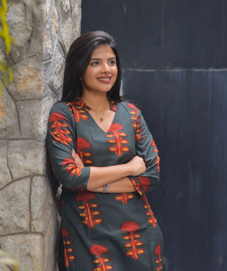 Ember Ash Cotton Kurti – Elegant 3/4 Sleeve Everyday Wear