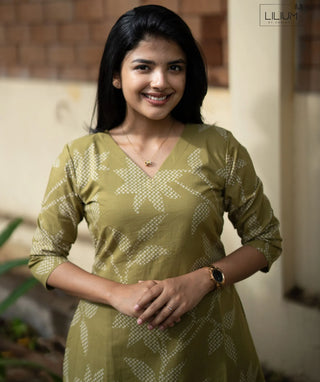 Olive Moss Cotton A-Line Kurti with Pockets | LS1101