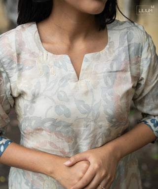 Ecru Floral Muslin Foil Print Kurti with 3/4 Sleeves