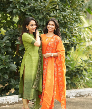 Saffron Glow Chanderi Kurti with Shawl – Casual Chic