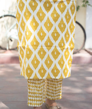 Golden Haldi Cotton Kurti Set – 3/4 Sleeve Summer Wear