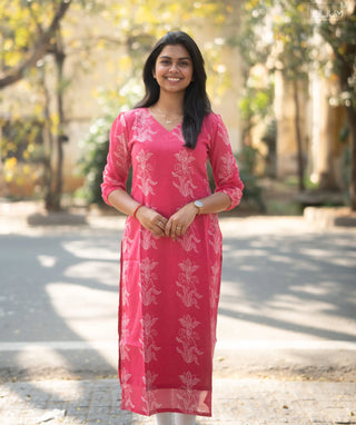 Gulabi Whisper Cotton Kurti – Casual 3/4 Sleeve Style