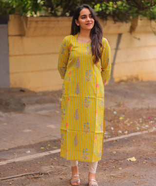 Citrine Garden Cotton Kurti – Trendy Casual Wear for Women