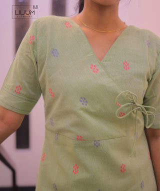 Olive Green Handloom Cotton Co-Ords with Pockets – Casual Chic