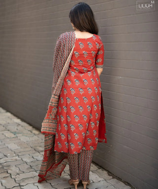Rustic Red Bloom Handloom Cotton 3-Piece Set with Pockets