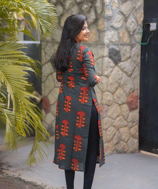 Ember Ash Cotton Kurti – Elegant 3/4 Sleeve Everyday Wear