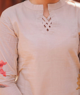 Ivory Bloomscape Cotton Kurti – 3/4 Sleeve Casual Wear