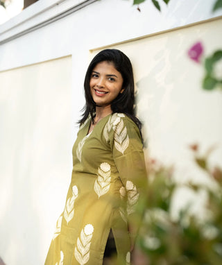 Olive Meadow Glow Cotton Kurti – 3/4 Sleeve Casual