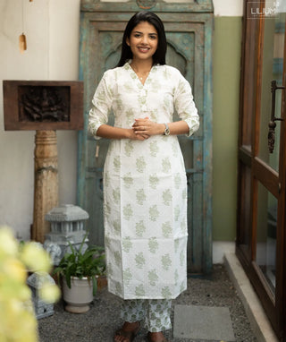 Sage Whisper Ivory Cotton Co-ord Set with Pockets