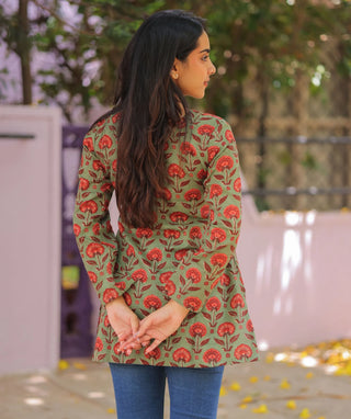 Sage Gardenia Cotton Short Top with 3/4 Sleeves