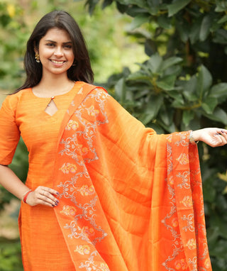 Saffron Glow Chanderi Kurti with Shawl – Casual Chic
