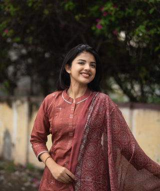 Terracotta Tale Cotton 3-Piece Set with Pockets & 3/4 Sleeves