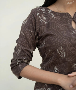 Cocoa Leaf Brown Cotton Kurti – 3/4 Sleeve Casual