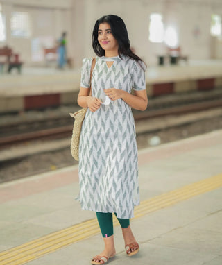 Half White Geometric Cotton Kurti - Casual Linen Elegance