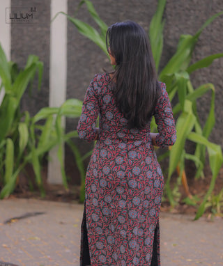 Plum Enchant Kantha Cotton Kurti with Open Slit – Casual Wear