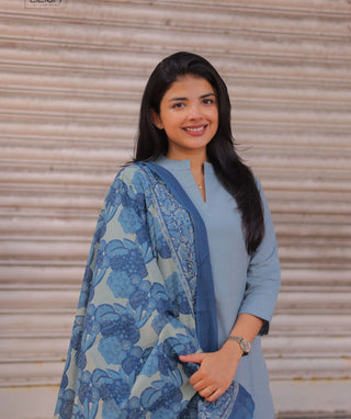 Azure Petals Cotton Kurti with Shawl – Floral Casual Elegance