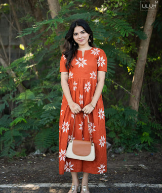 Rust Petal Cotton Maxi Dress with Pockets – Everyday Comfort