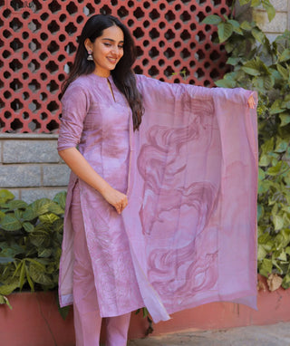 Vintage Mauve Cotton Kurti with Shawl – 3/4 Sleeve Style