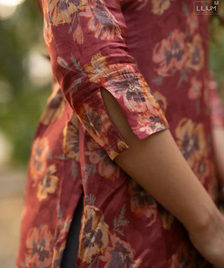 Dusty Rose Floral Muslin Kurti – 3/4 Sleeves Casual