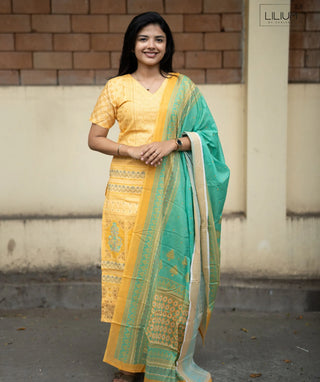 Golden Saffron Cotton 3 Piece Set with Pockets for Women