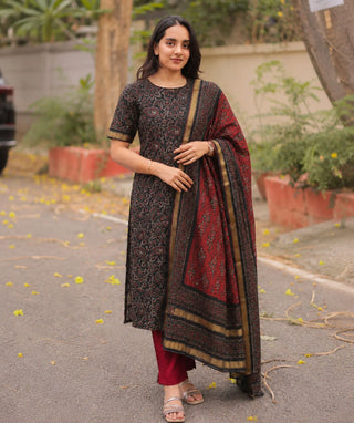 Burgundy Ember Mangalagiri Chanderi with Dupatta