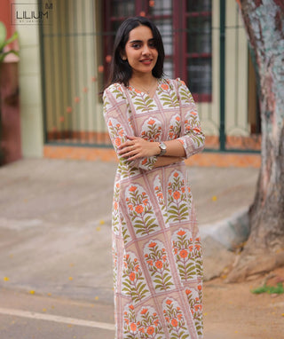 Ivory Peach Bloom A-Line Cotton Kurti with Pockets