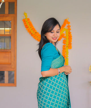 Green Banarasi silk saree with blouse fabric