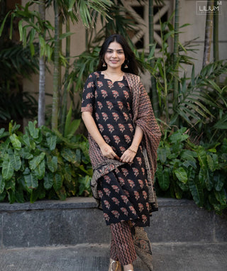 Black Ember Floral Handloom Cotton 3-Piece Set with Pockets