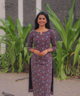 Plum Enchant Kantha Cotton Kurti with Open Slit – Casual Wear
