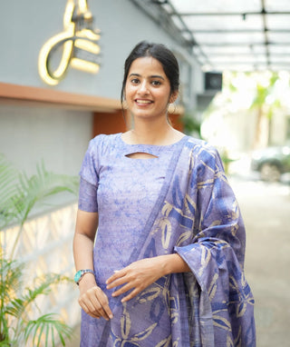 Lavender Sky Raw Silk Kurti with Shawl – Casual Elegance
