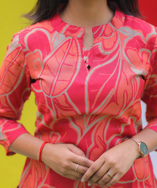 Scarlet Peach Muslin Kurti – Trendy Casual 3/4 Sleeve