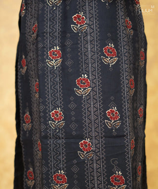 Raven Black Mul Cotton Kurti with Foil Print & Lining