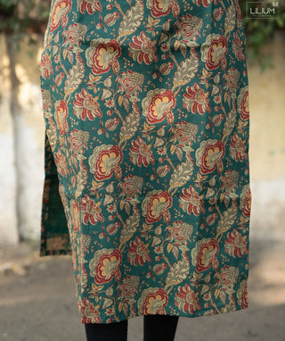 Emerald Garden Bloom Cotton Kurti with Elbow Sleeves