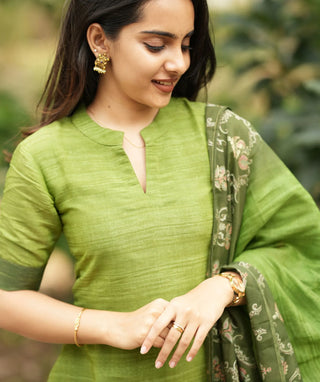 Emerald Meadow Chanderi Kurti with Shawl | Casual Chic