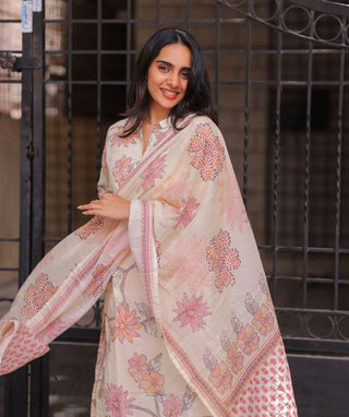 Ivory Blossom Mist Cotton Kurti with Shawl – 3/4 Sleeve