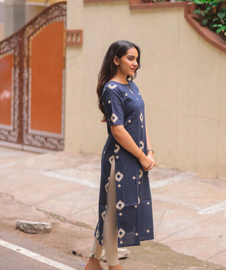 Royal Ink Cotton Kurti – Minimalist Casual Chic